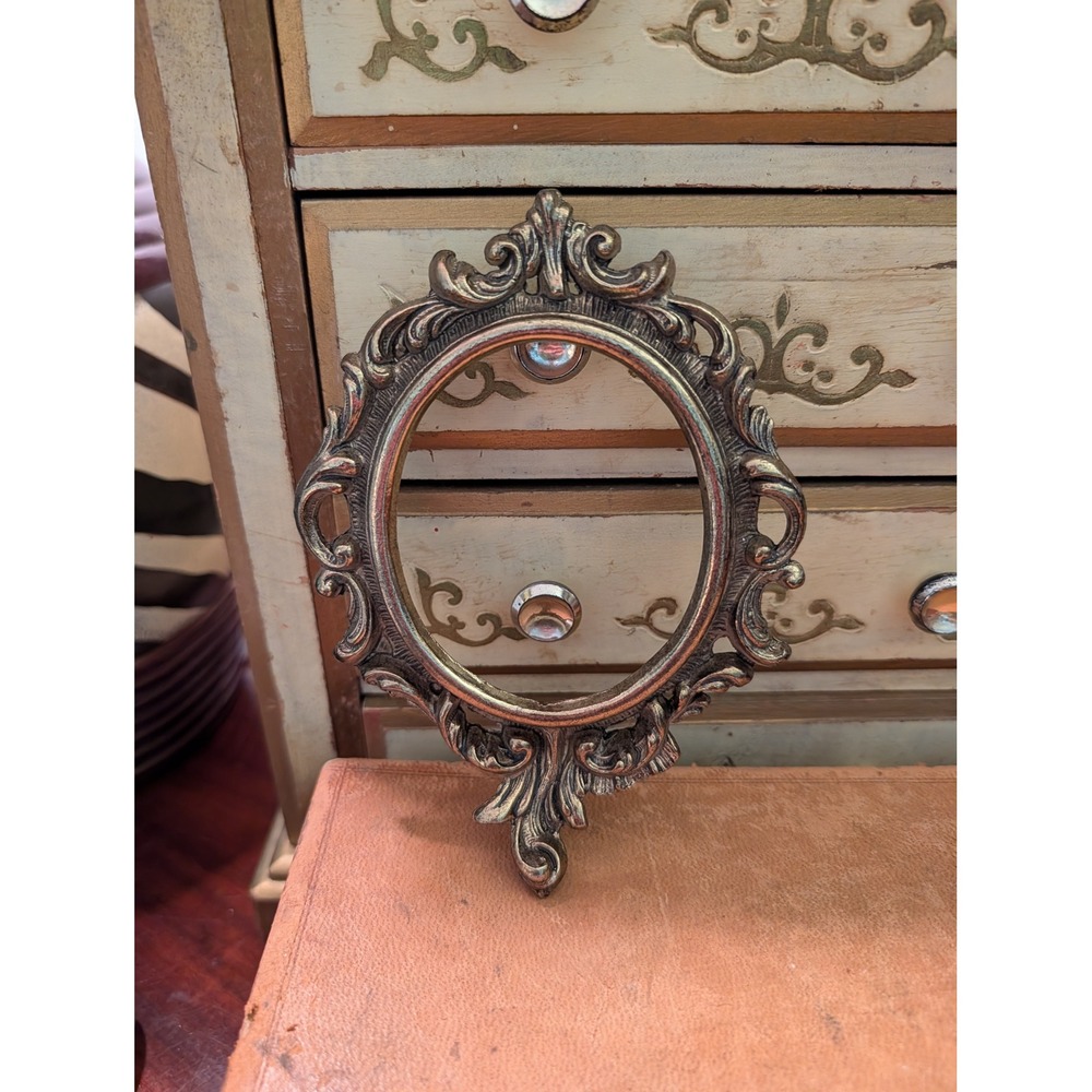 Vintage Ornate Brass Oval Picture Frame Baroque Rococo Scrollwork 6x4